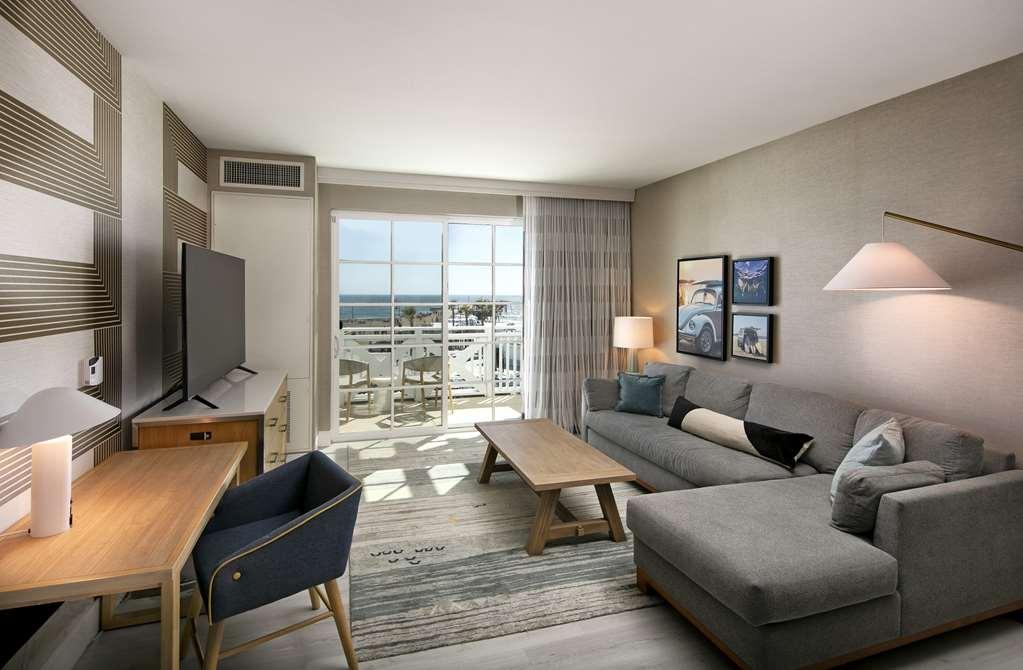 Inn At The Pier Pismo Beach, Curio Collection By Hilton Стая снимка