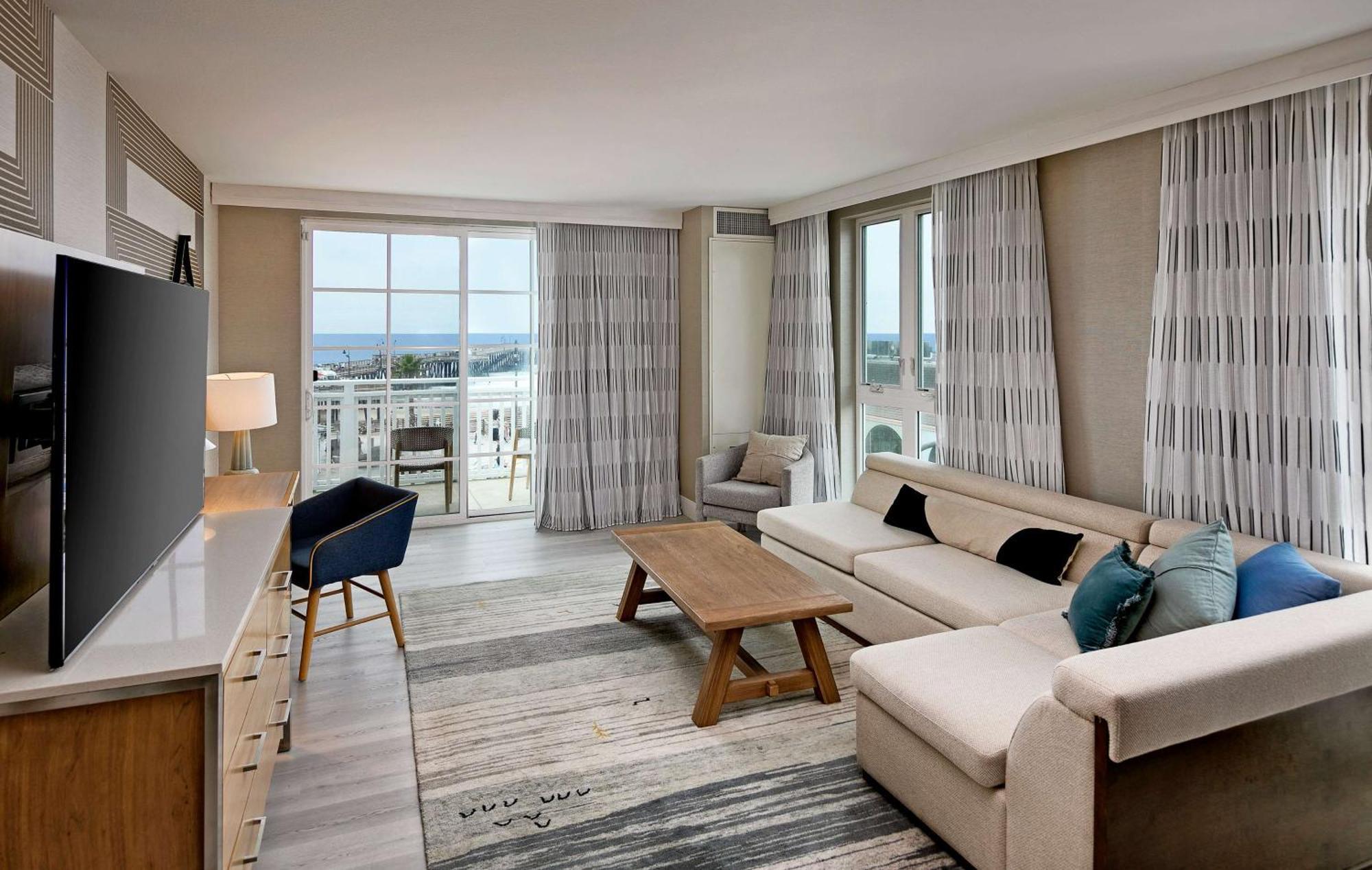 Inn At The Pier Pismo Beach, Curio Collection By Hilton Екстериор снимка
