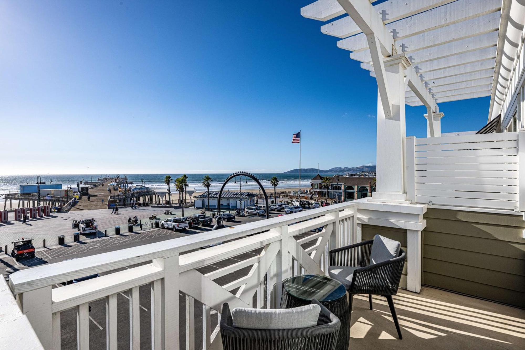 Inn At The Pier Pismo Beach, Curio Collection By Hilton Екстериор снимка